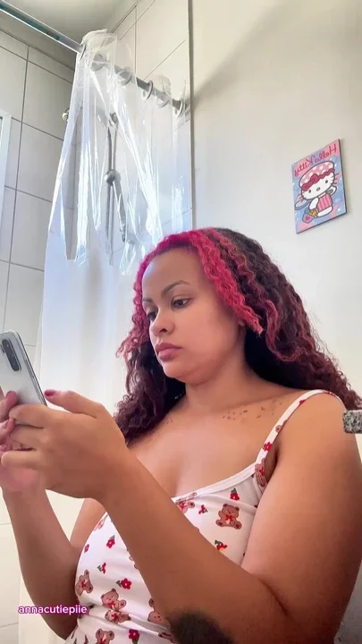 Chubby Gassy Girl Morning Toilet Farts Natural Gassy Moment