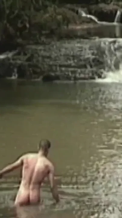 Fucking in exhib near river