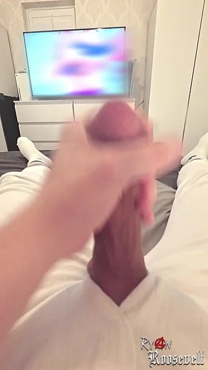 Evening Wank with Noisy Orgasm