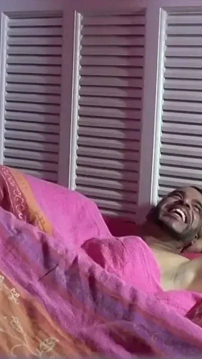 Webcam Dimitri fucked bareback by Arab in the bed