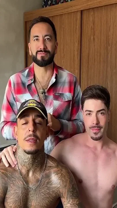 Tatted Muscle Stud Fucks Cute Twink Bareback Gay Hardcore Anal Foreskin Mafia Boomer Banks