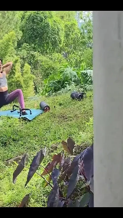 A Guy Who Was Walking Through the Farm Sees Me Doing Yoga and Ends up Fucking Me