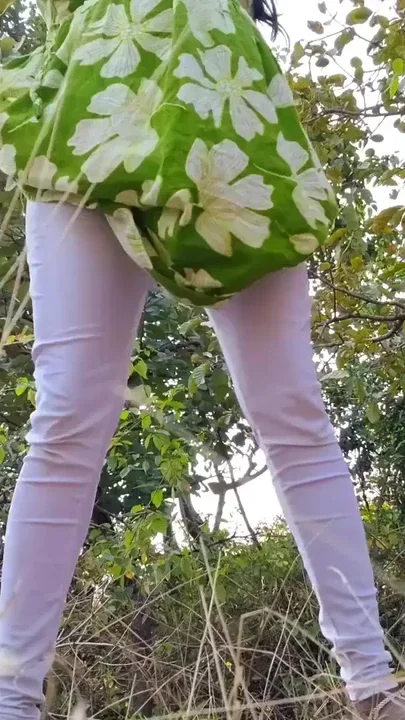 Desi Village Story - Bhabhi used to pluck Karvand fruits from the forest and