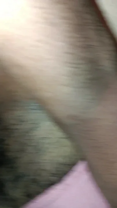 Desi girl ki thukai in silent Clip 1
