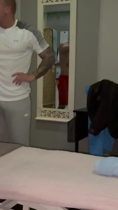 Straight Lad Massage with Happy Ending