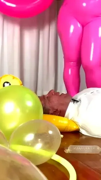 Dominatrix mistress april - Barbie fun