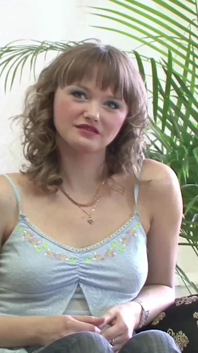 Perky coed amateur Sasha gets railed by a big phat dick