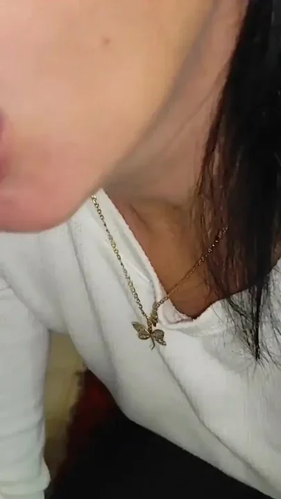 Married Unfaithful Wife Gives a Good Blowjob to her Neighbor Clip 2