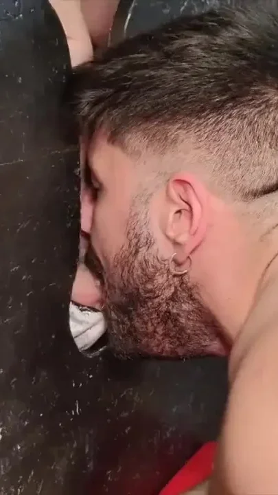 The sexy muscle Brako used raw by Apolo Adrii