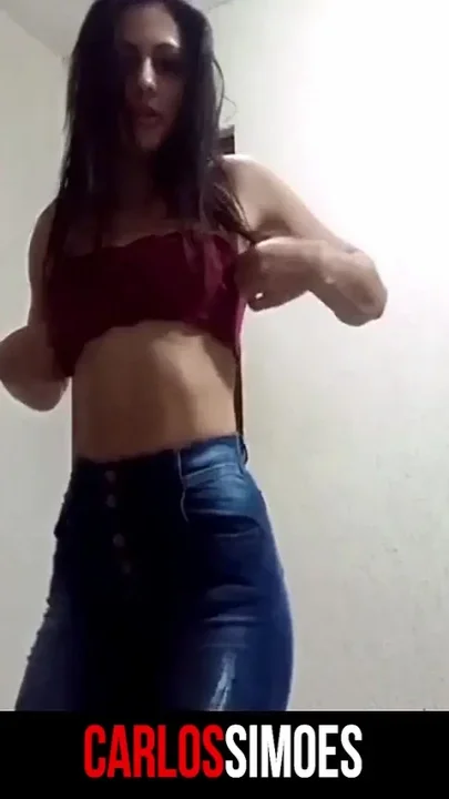 Hot Girl Shaking Her Booty Sexy