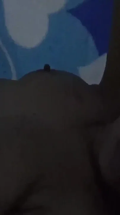 18 year old brunette big saggy tits from New York United States fucking her