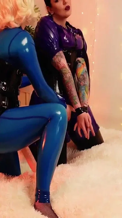 Latex Rubber Backstage Video - 2 Lesbian Girls Have Hot Sex at Home Making Porn
