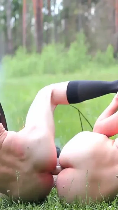 Outdoor double dildo and cumshots free hands