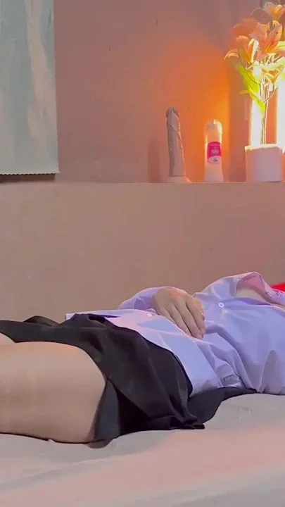 I'm tired from studying but I also feel tired Clip 1