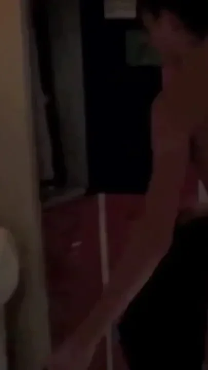 So sext twinsk fucking in privat room in sauna