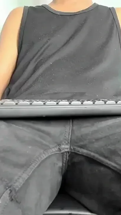 Colombian Black Straight Showing All