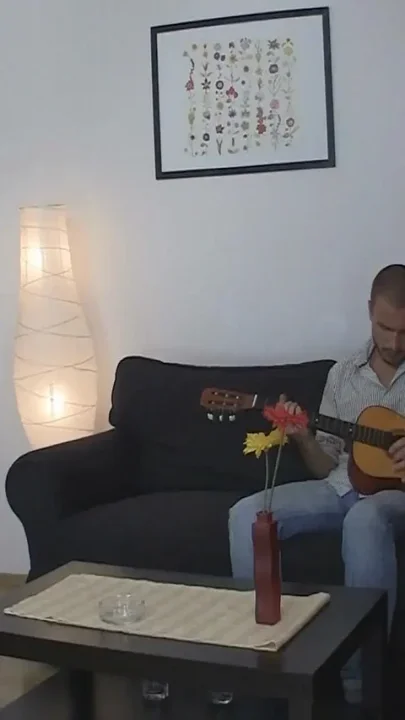 Chicks and Guitars It Always Works