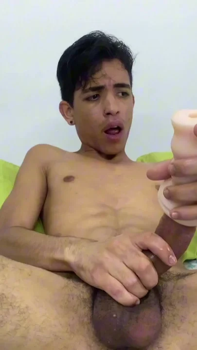 YOUNG MAN SPREADS HIS ASS WITH HIS BIG DILDO Clip 3