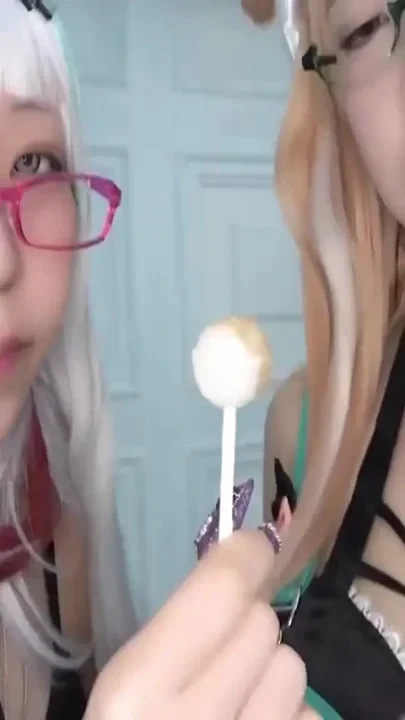 Paco Cosplayer Threesome Keeps Going Double Blowjob Double Creampie Friendly Flex 1st