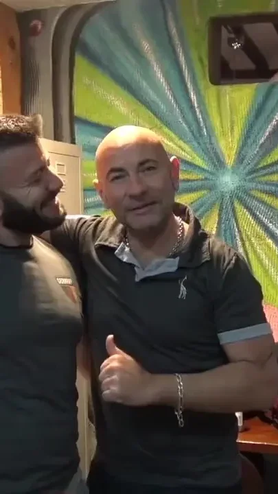 Leo Grin fucked barebakc by Viktor Rom