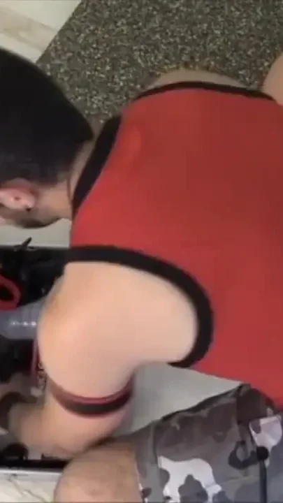 hardkinks - Fisting the slave