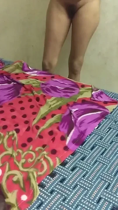 Big Bhabhi Indian Aunty Telugu Couple Riding on Her Husband
