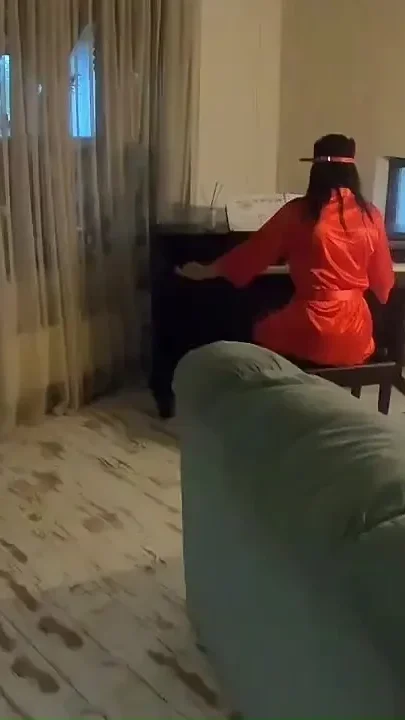 Hot Step-mom Feeding Her Ass and Pussy with Piano Teacher