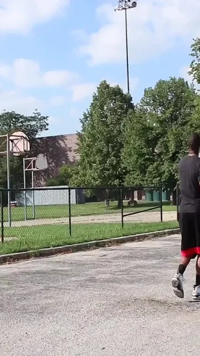 Tyrelle - Basketball Solo
