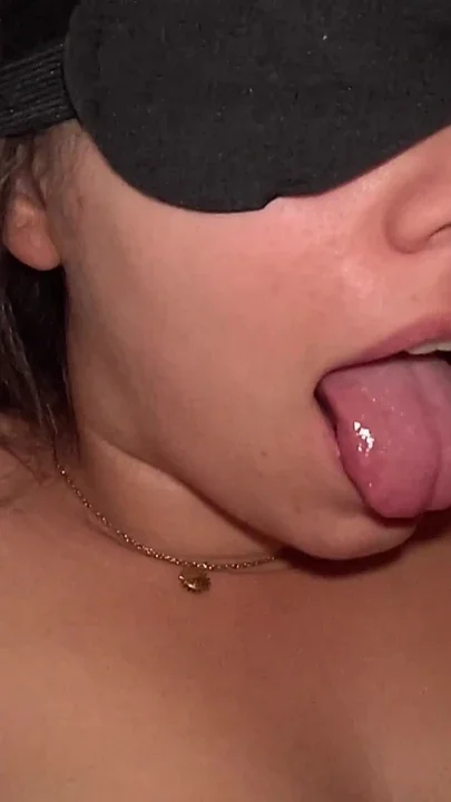 Homemade Blindfolded Cumshot in Mouth and Swallow