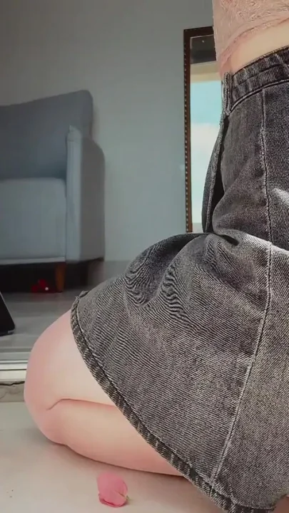 Solo Hardcore Anal Fisting at the Balcony