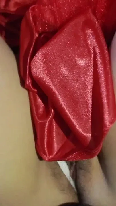 CHINESE INDONESIAN GIRL BODY IS VERY SMOOTH IN HER BOYFRIEND'S ENTOT BECAUSE SHE
