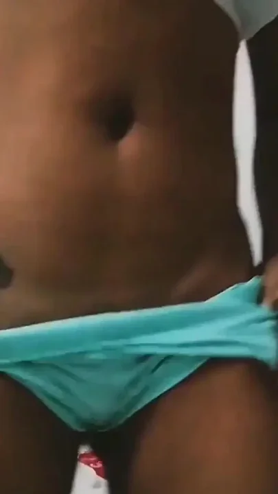 18 year old brunette big saggy tits from New York United States fucking her