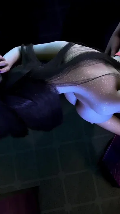 The girl was dressed in tight clothes Clip 2