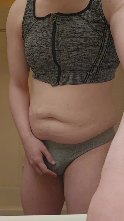 Do you like watching my ass jiggle in this thong