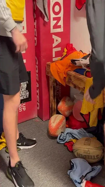 Straight Lad Gets Sucked off in the Locker Room