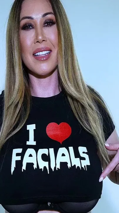 Kianna Dior Loves Facials 3 Featuring Jonni Darkko