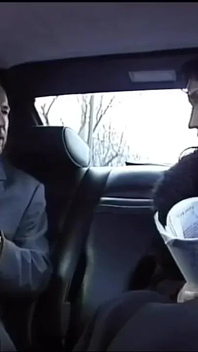 A Horny Whore Secretary Suck a Big Cock of His Boss Inside the Car