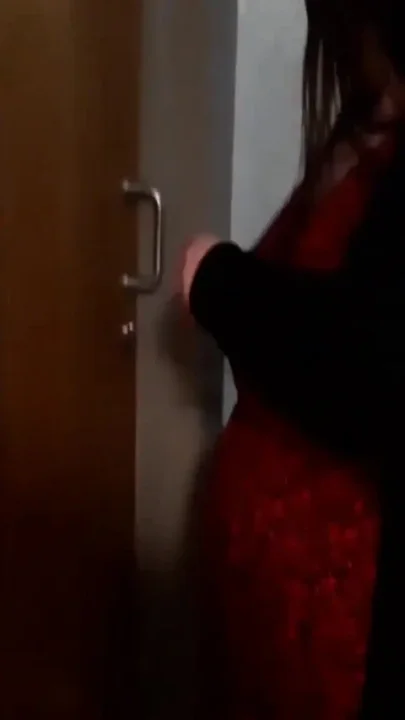 Ssbbw hotel strip on bed