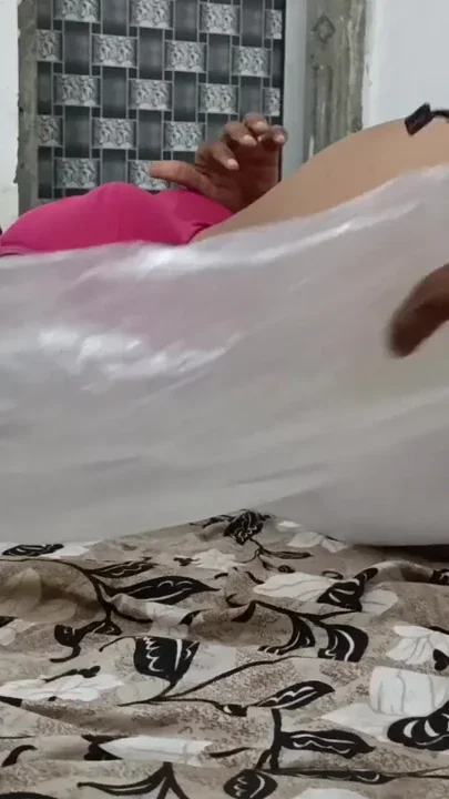 Bhabhi jhanton ke bal Safa Karen Clip 1