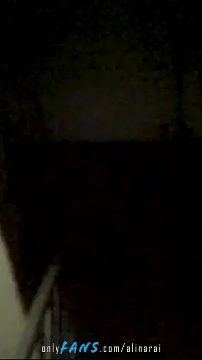 The guy fucked a really married girl in the entrance