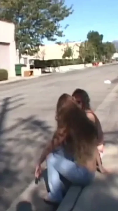 Isis Ray and Leighlani Red Gladly Accept to Film the Interracial Blowbang and
