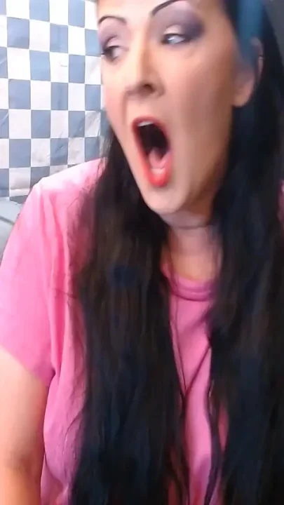 MILF Yawning