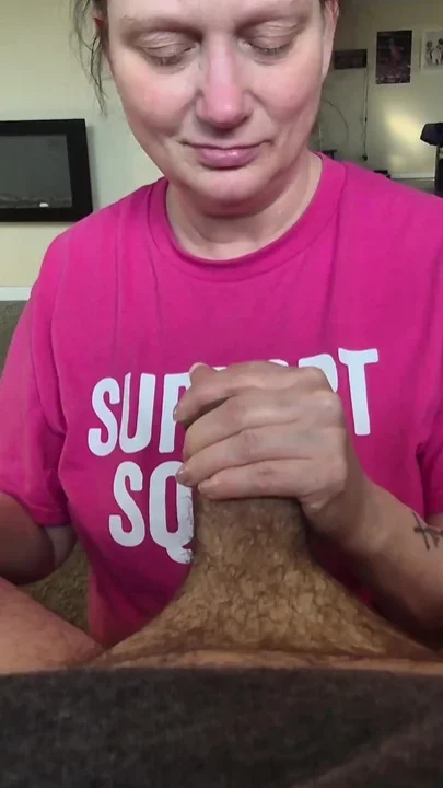 THE ONLY THING SHES GOOD FOR IS SUCKING DICK Clip 1