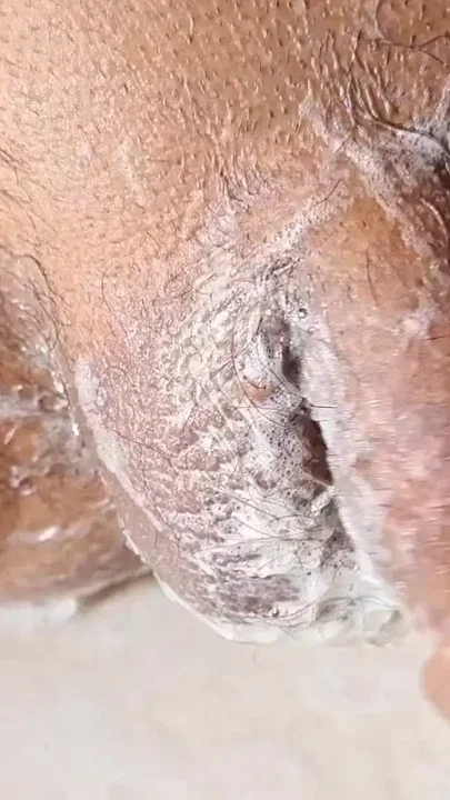 First Time Seeing GFs Pussy Hair She Begged Me to Trim It Clean Clip 1