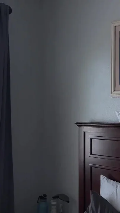 Get Ready with Siren Stretching and Shower Footage
