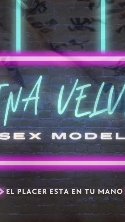 Horny Latina Neighbor Enjoys POV Erotic Oil Massage That Turns Into Real