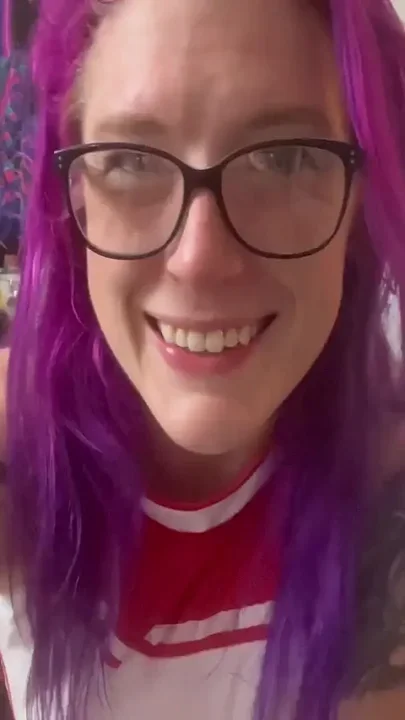 Cheerleader Farts for Position