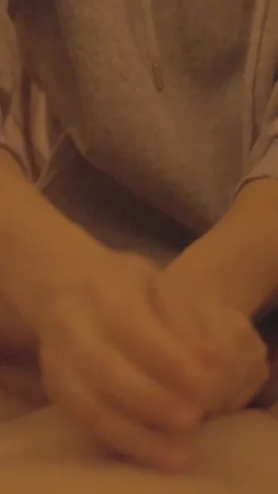 Home massage with a happy ending Clip 1