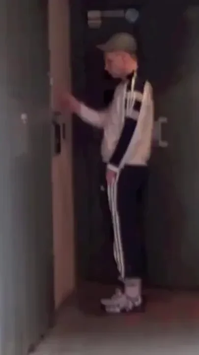 Twink fucked har in sling by romantik