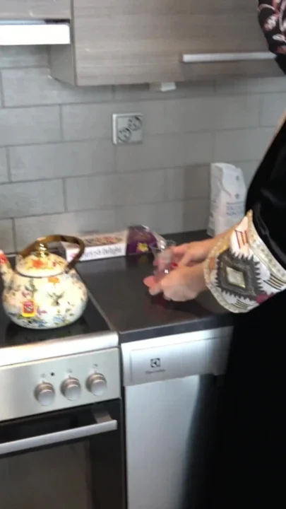 Big Ass Hijab Stepmom Fucked by Muscular BBC Stepson